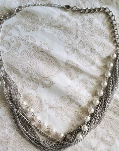 Silver and pearl necklace